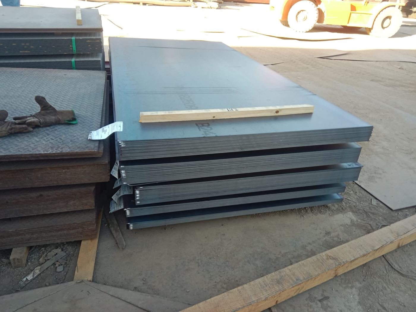 Stack of smooth steel plate